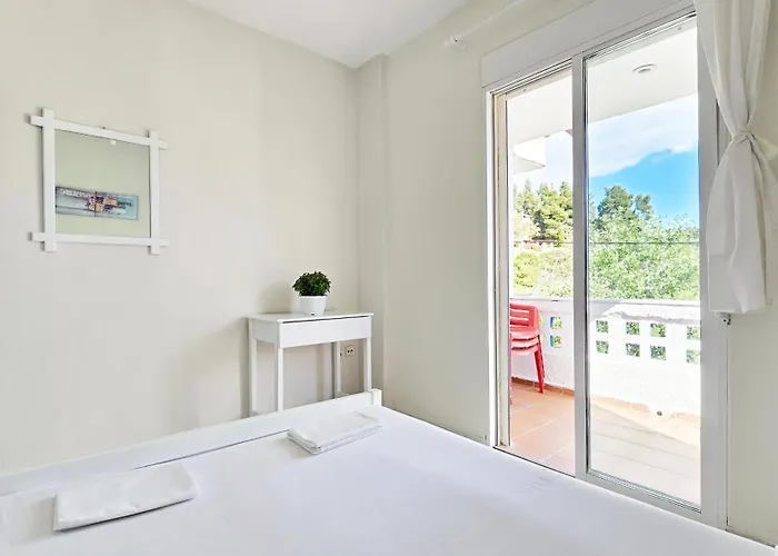 Beachfront 1br